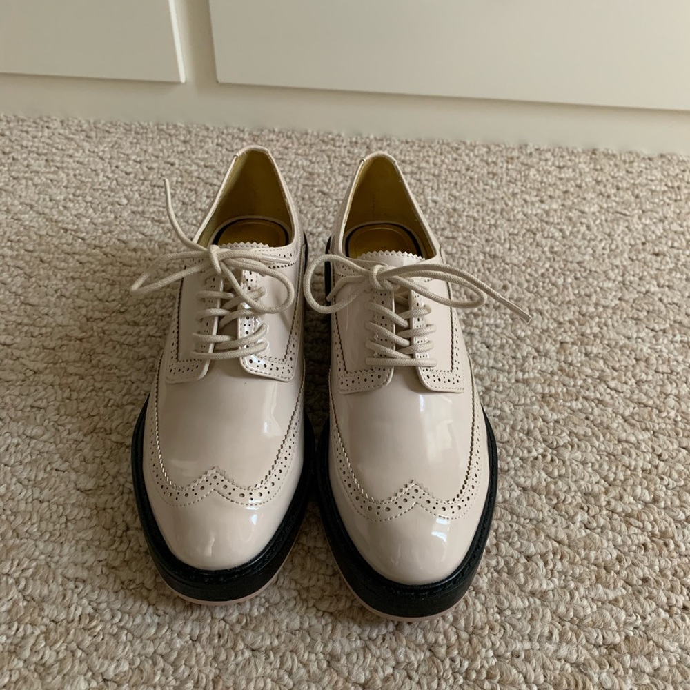 shoes - Picture 2 of 4